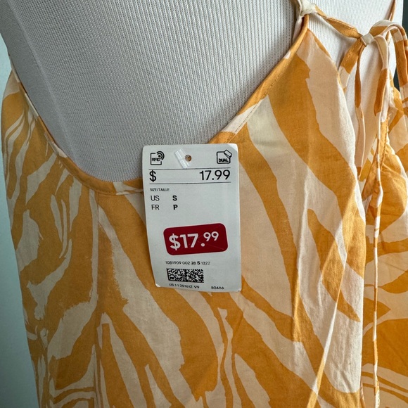 Flowing Casual Dress - Picture 7 of 8